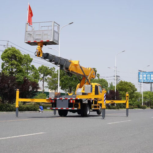 camion à nacelle élévatrice véhicule à nacelle élévatrice