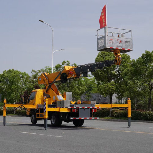 véhicule à nacelle élévatrice véhicule à nacelle élévatrice