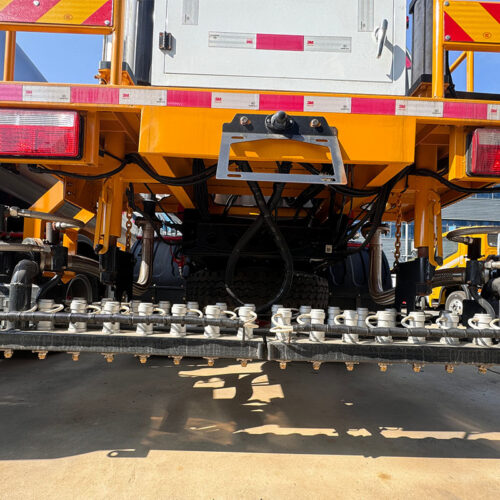 distributeurs d'asphalte camion distributeur de bitume chauffé à l'adhésif pression de bitume