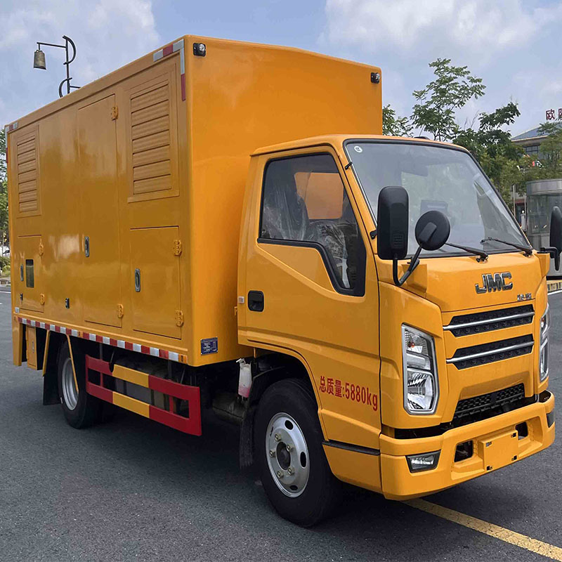 camions d'intervention en cas de catastrophe inondations eaux hautes véhicules de sauvetage camions de secours en cas de catastrophe