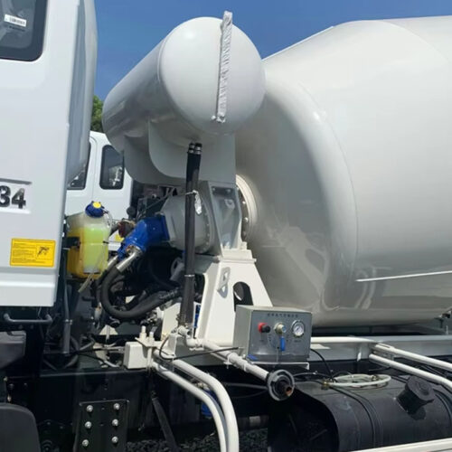 camion à béton pour le mélange sur place camions-bétonnières mobiles pour le béton prêt à l'emploi sur site