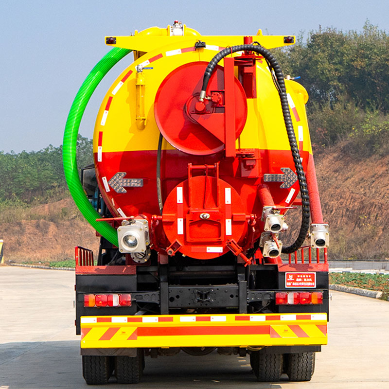 Voir la camion de nettoyage des égouts