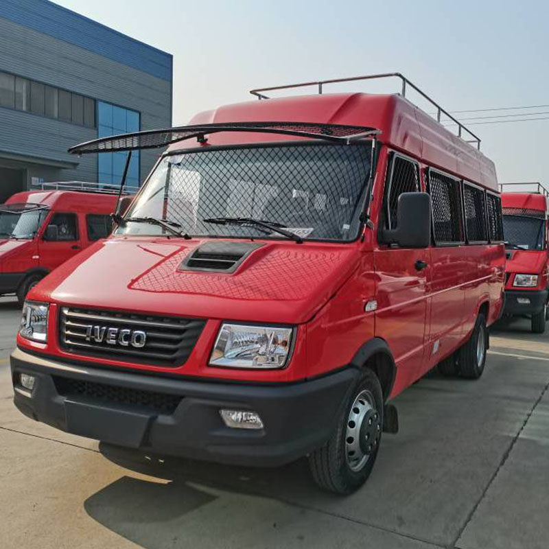 troupes dans les véhicules de transport de troupes troupes dans les véhicules de transport de troupes