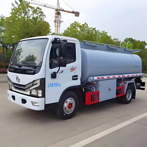 camions-citernes pour remplir la piscine camions-citernes pour remplir la piscine