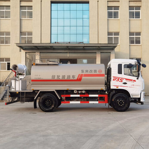 camion à eau pour remplir la piscine camions-citernes pour remplir la piscine